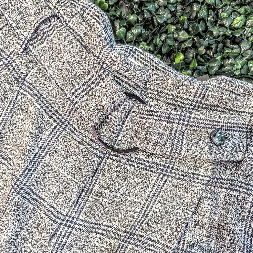 Topshop Black Ribbed Zip Top with Gray Plaid Ankle Pants - Picture 4 of 4